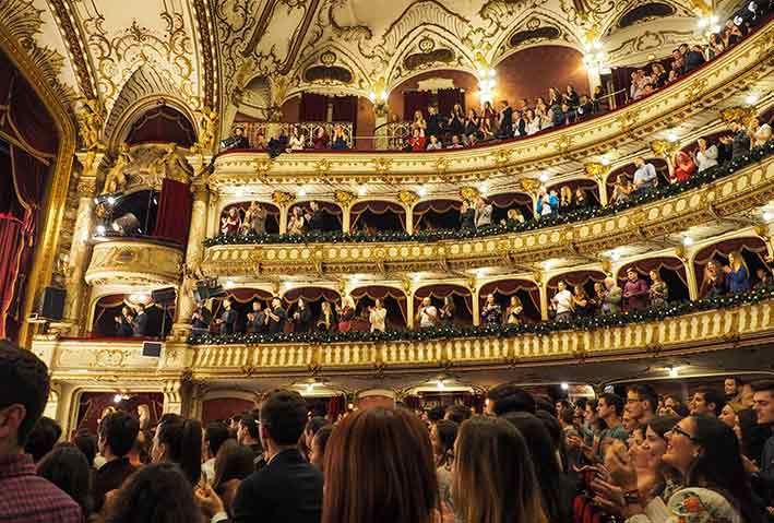 Uno degli show degni di nota storica e proveniente anch'esso dalla compagnia di Stabile Teatro Insieme è sicuramente "Spirito Allegro".